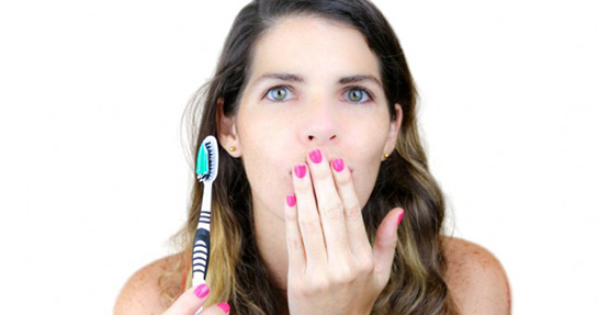 Diş Eti Bakımı Nasıl Yapılır?